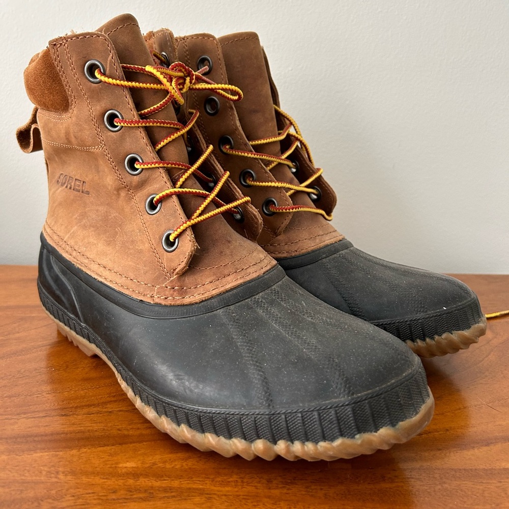 Sorel Cheyanne Full Grain Leather Duck Boot (Not Used)